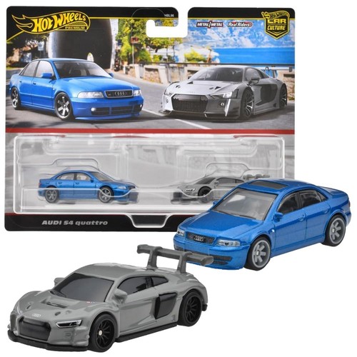 Audi quattro - &, r8